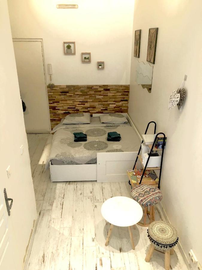 Cozy Nest Apartment Toulon Bagian luar foto