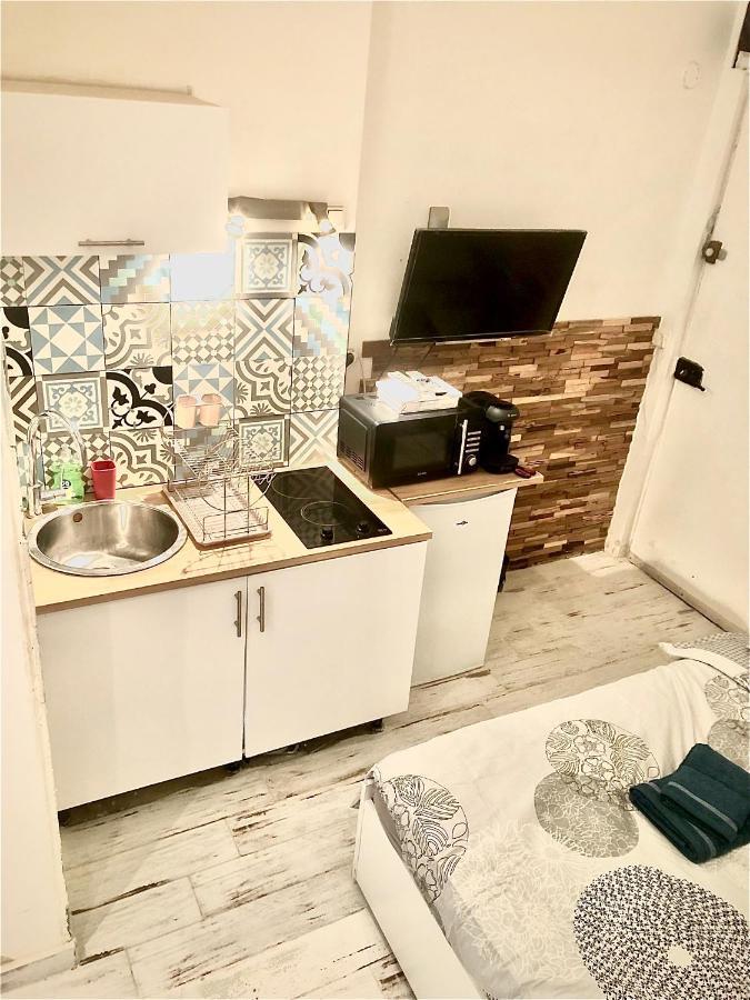 Cozy Nest Apartment Toulon Bagian luar foto